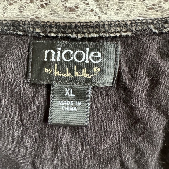 Vintage Nicole Miller long nightgown. EUC - Picture 4 of 10